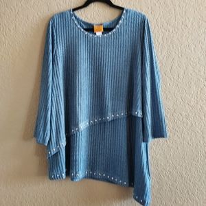 Ruby Red Woman 1x Sky Blue Silver Studded Top